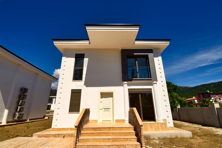 فلل 4 + 1 في كيمير - منطقة أنطاليا 