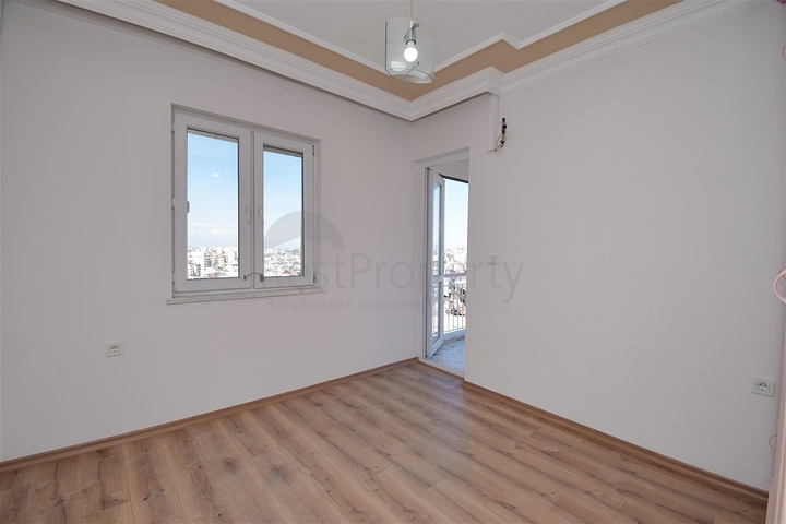 شقة 3+1 في حي ينيغيون-أنطاليا 