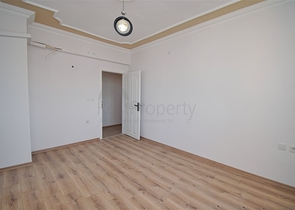 شقة 3+1 في حي ينيغيون-أنطاليا 