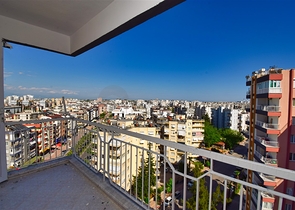 شقة 3+1 في حي ينيغيون-أنطاليا 