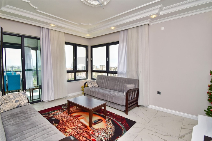 شقة دوبلكس 5 + 1 في كاجلايان - حي أنطاليا 