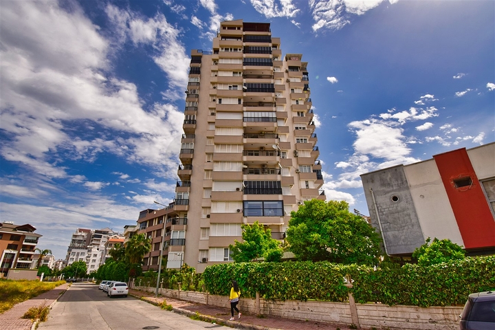 شقة دوبلكس 5 + 1 في كاجلايان - حي أنطاليا 