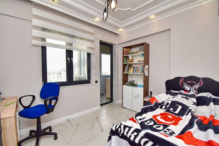 شقة دوبلكس 5 + 1 في كاجلايان - حي أنطاليا 