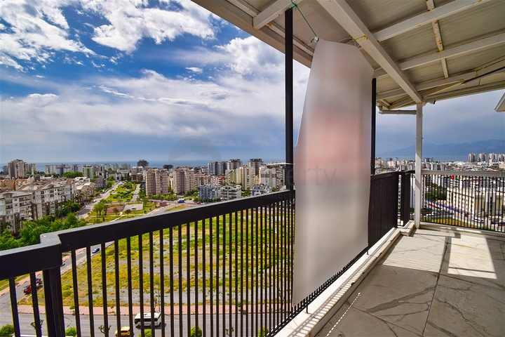 شقة دوبلكس 5 + 1 في كاجلايان - حي أنطاليا 