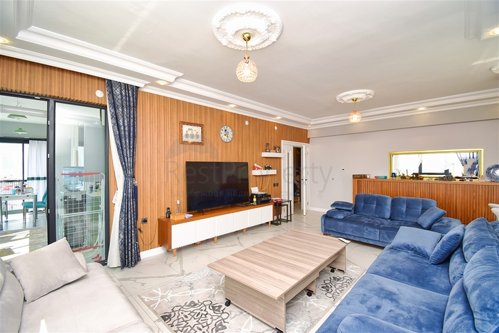 شقة دوبلكس 5 + 1 في كاجلايان - حي أنطاليا 