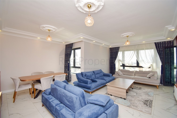 شقة دوبلكس 5 + 1 في كاجلايان - حي أنطاليا 