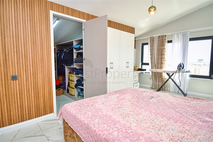 شقة دوبلكس 5 + 1 في كاجلايان - حي أنطاليا 