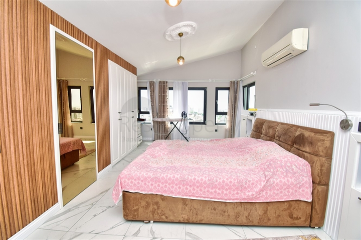 شقة دوبلكس 5 + 1 في كاجلايان - حي أنطاليا 