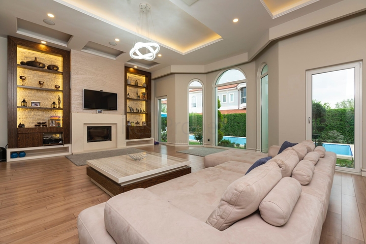 فيلا 4+2 في دوشيمالتي-منطقة أنطاليا 