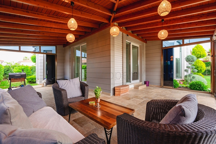 فيلا 4+2 في دوشيمالتي-منطقة أنطاليا 