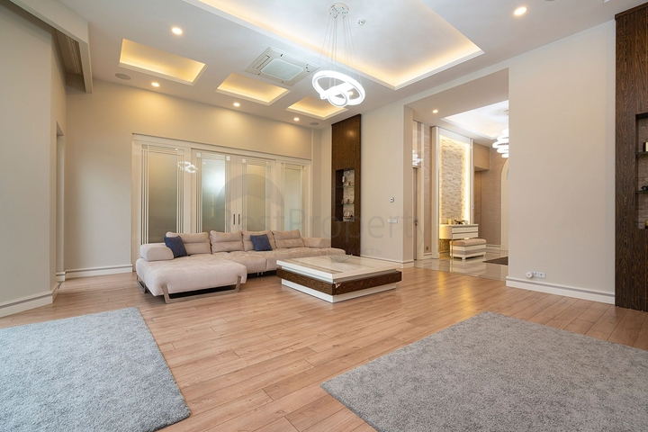 فيلا 4+2 في دوشيمالتي-منطقة أنطاليا 