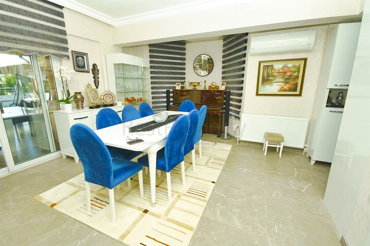 شقة دوبلكس 5 + 1 في كيمير - منطقة أنطاليا 