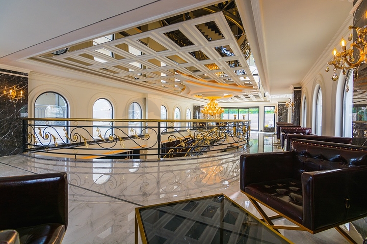 شقق فاخرة في الانيا سنتر