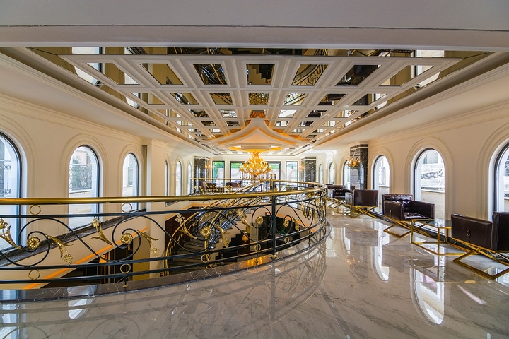 شقق فاخرة في الانيا سنتر