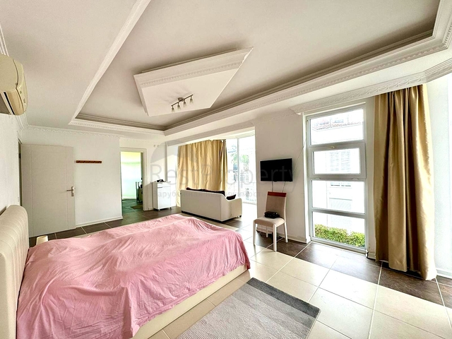 فيلا 4 + 1 في منطقة بيليك أنطاليا