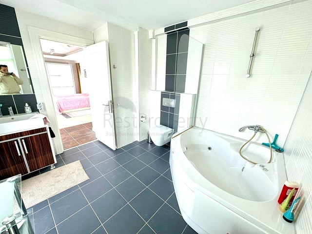 فيلا 4 + 1 في منطقة بيليك أنطاليا