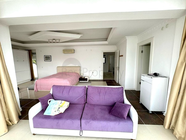 فيلا 4 + 1 في منطقة بيليك أنطاليا