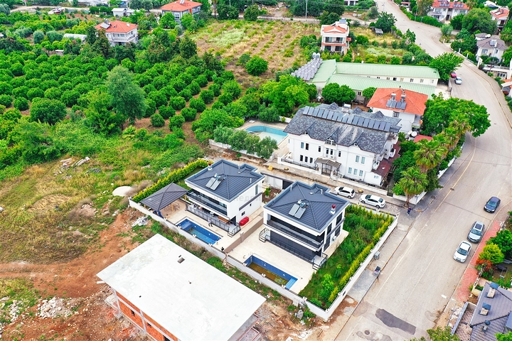 فيلا 4+1 في حي تيكيروفا-أنطاليا