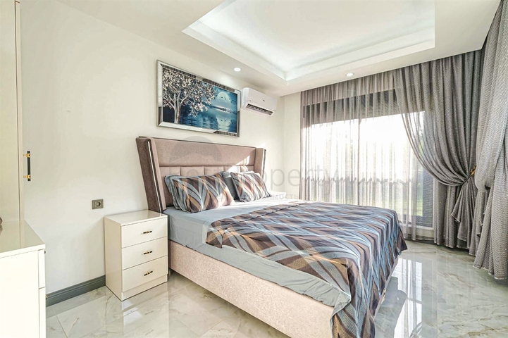 فيلا 4+1 في حي تيكيروفا-أنطاليا