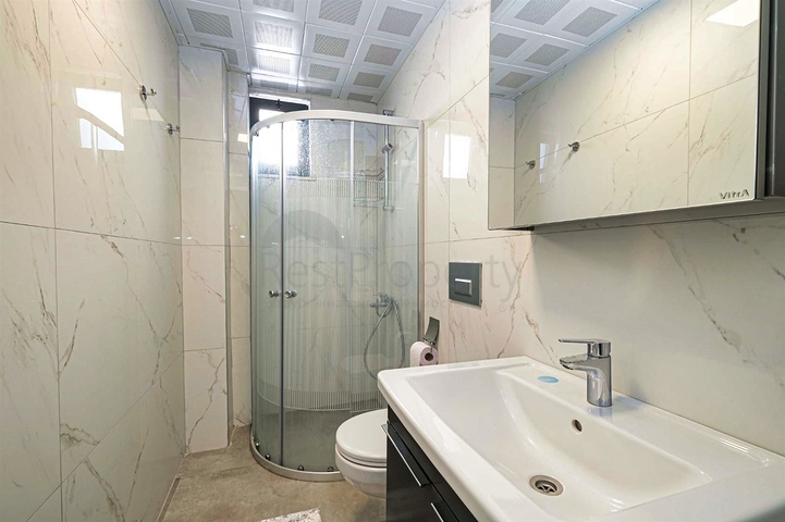 فيلا 4+1 في حي تيكيروفا-أنطاليا