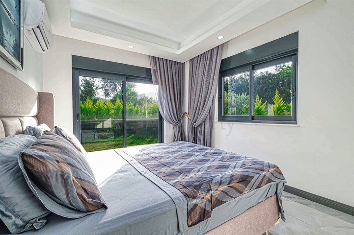 فيلا 4+1 في حي تيكيروفا-أنطاليا