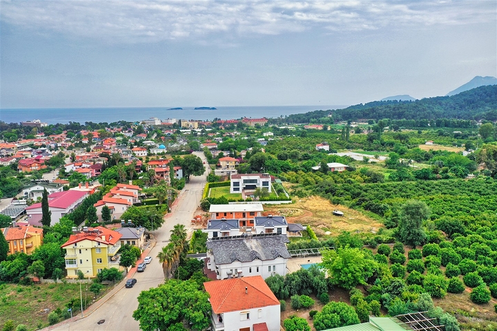 فيلا 4+1 في حي تيكيروفا-أنطاليا