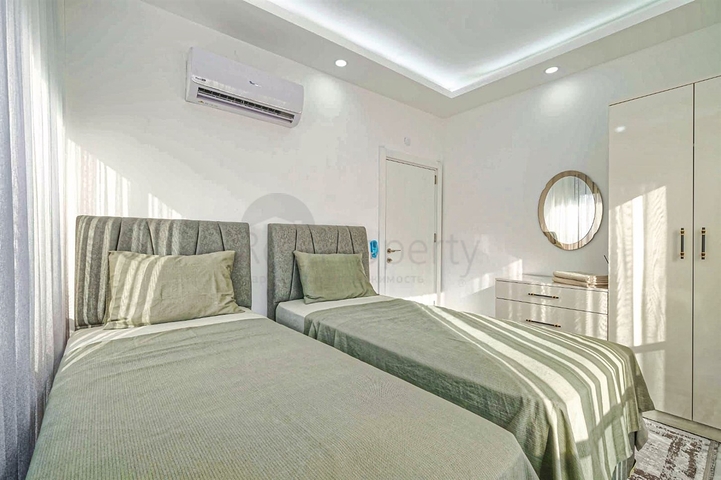 فيلا 4+1 في حي تيكيروفا-أنطاليا