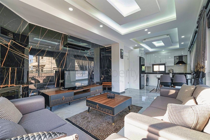 فيلا 4+1 في حي تيكيروفا-أنطاليا