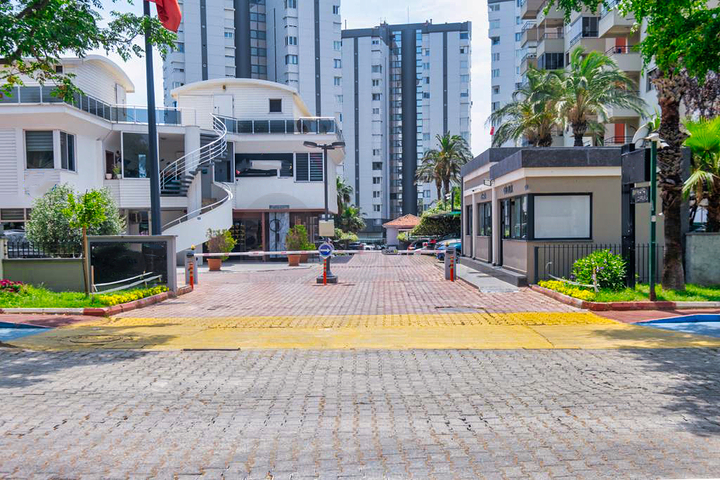 شقة 3+1 في حي شيرينالي-أنطاليا