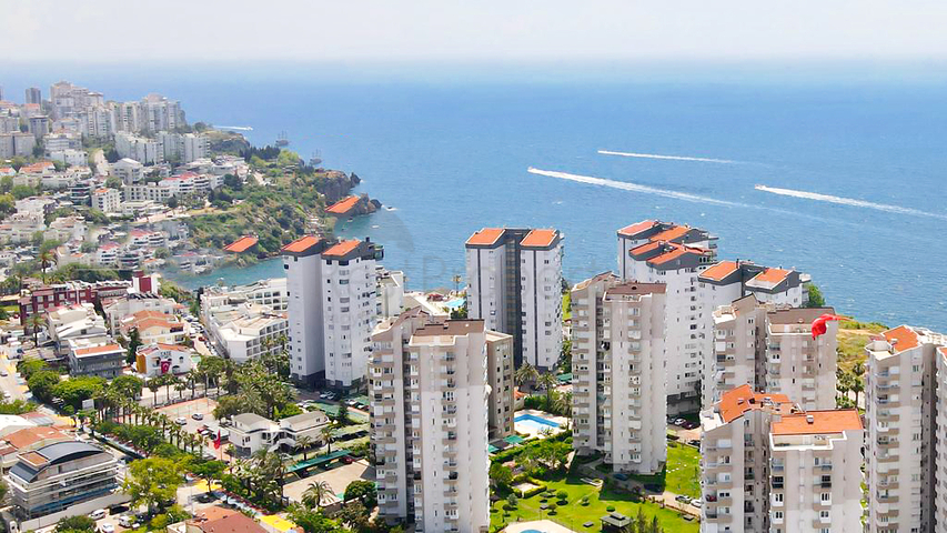 شقة 3+1 في حي شيرينالي-أنطاليا