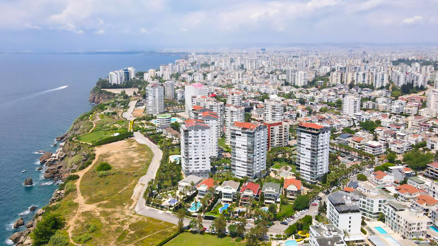 شقة 3+1 في حي شيرينالي-أنطاليا