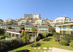 فيلا رائعة في أضخم مجمعات ألانيا Gold city  للبيع