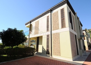 فيلا رائعة في أضخم مجمعات ألانيا Gold city  للبيع