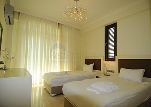 فيلا رائعة في أضخم مجمعات ألانيا Gold city  للبيع