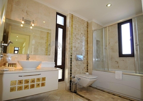 فيلا رائعة في أضخم مجمعات ألانيا Gold city  للبيع