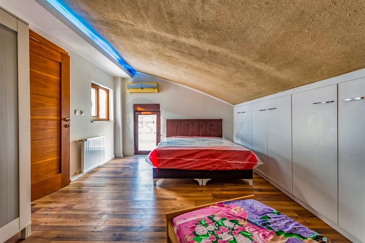 فيلا 5+2 في ساريسو - حي أنطاليا