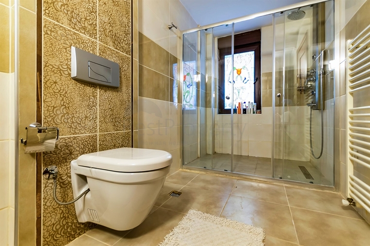 فيلا 5+2 في ساريسو - حي أنطاليا