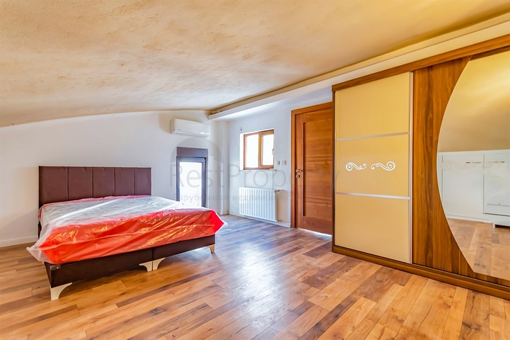 فيلا 5+2 في ساريسو - حي أنطاليا