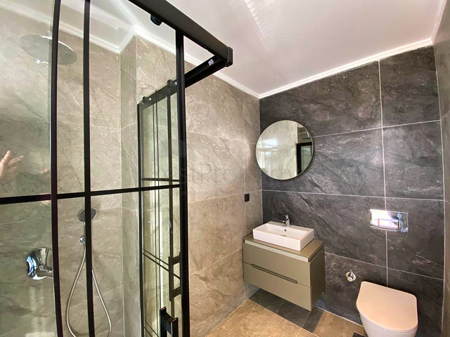 فيلا 5 + 1 في حي ارمينيك انطاليا