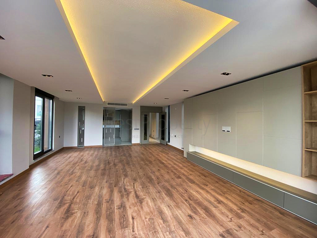 فيلا 5 + 1 في حي ارمينيك انطاليا