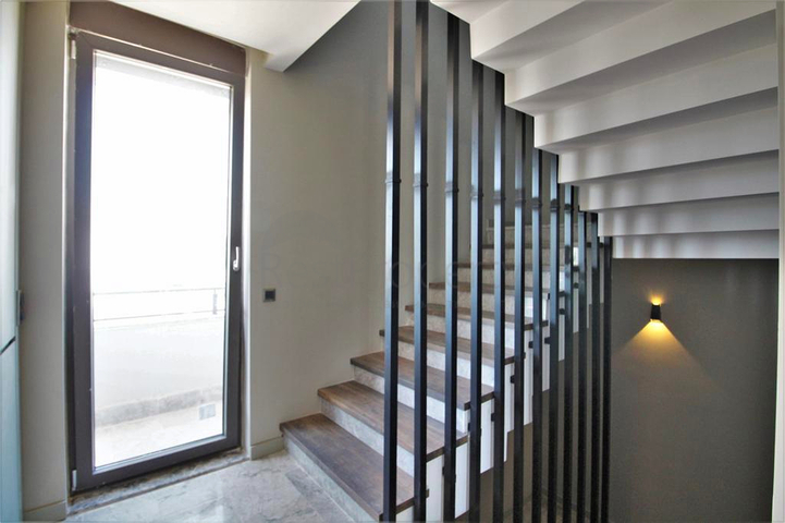 فيلا 6+1 في جوزيلوبا - حي أنطاليا