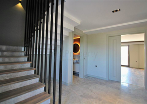 فيلا 6+1 في جوزيلوبا - حي أنطاليا