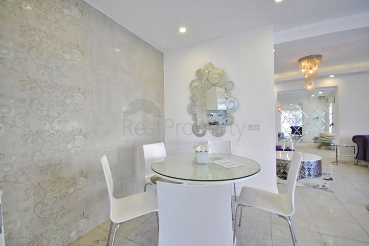 فيلا 3+1 في كيمير-منطقة أنطاليا