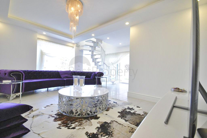 فيلا 3+1 في كيمير-منطقة أنطاليا