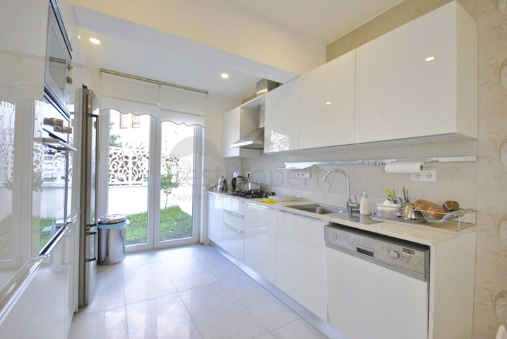 فيلا 3+1 في كيمير-منطقة أنطاليا