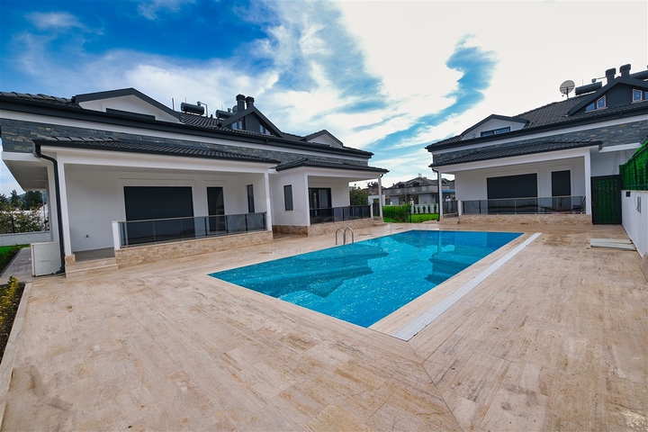 فيلا 3+1 في كيمير-منطقة أنطاليا