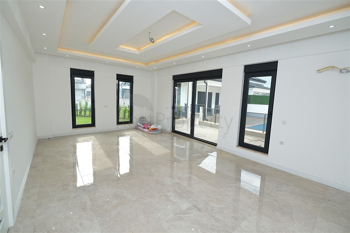 فيلا 3+1 في كيمير-منطقة أنطاليا