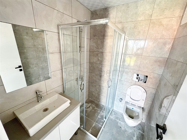 شقة 2 + 1 في حي إرمينيك أنطاليا 