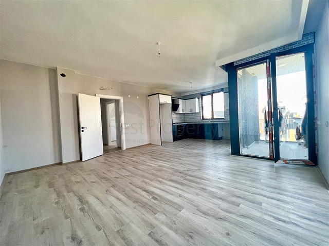 شقة 2 + 1 في حي إرمينيك أنطاليا 