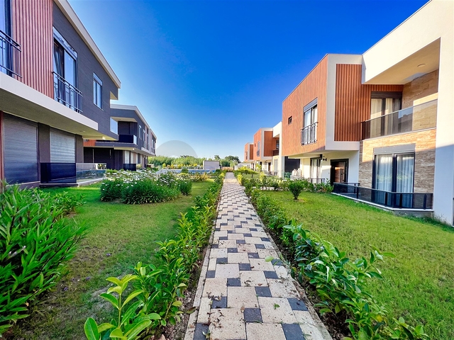 شقة 2 + 1 في حي إرمينيك أنطاليا 